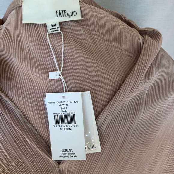 FATE by LFD Blush v-neck top w/ front twist, sz M - Picture 3 of 5